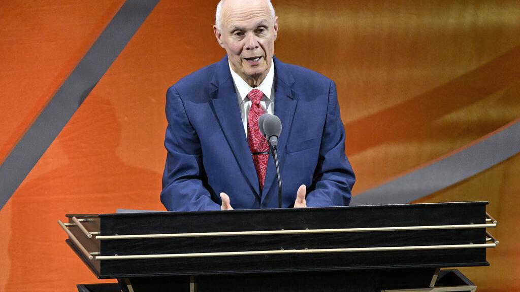Polzin: How a Hall of Fame speech filled with thank-yous ended a 'beautiful day' for Bo Ryan